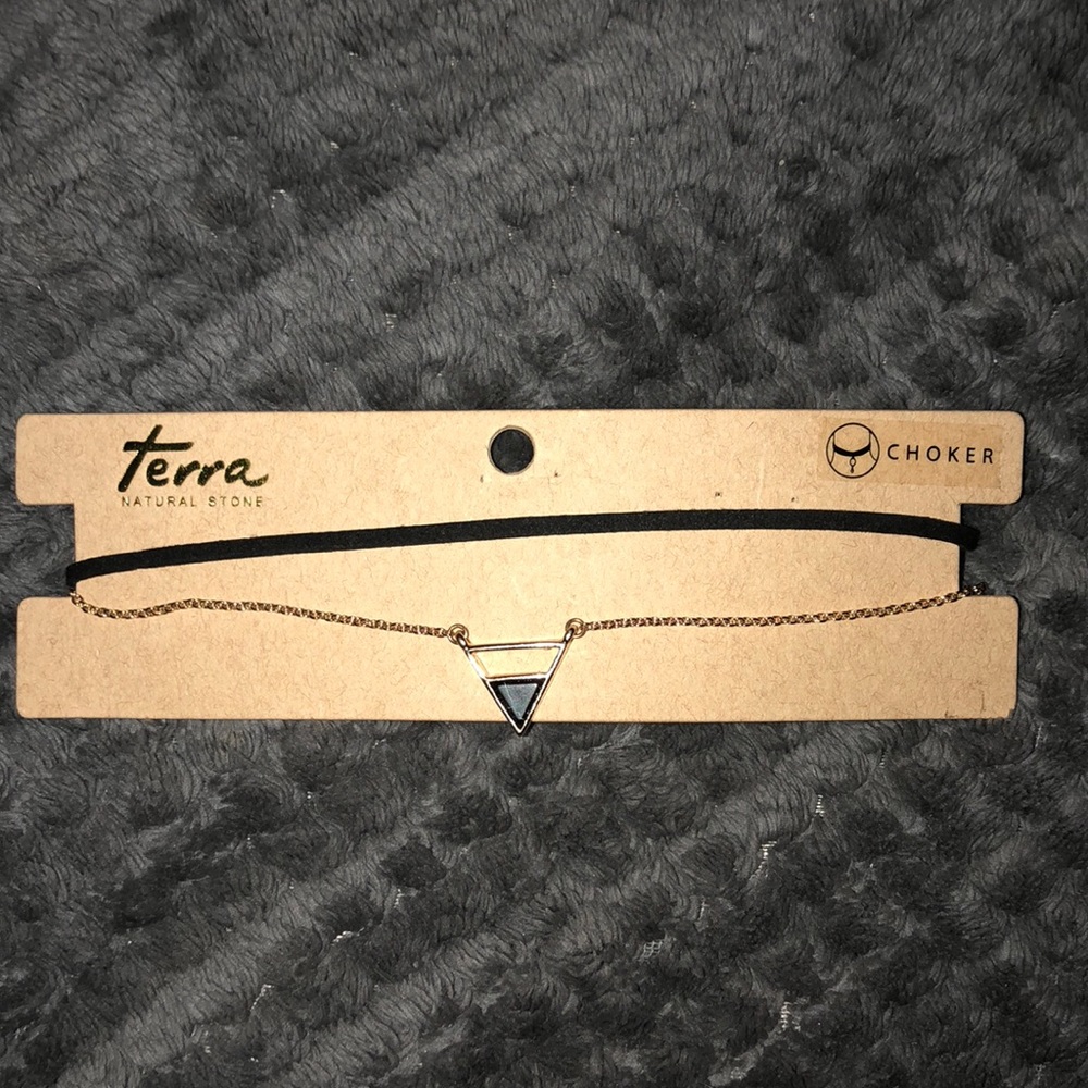 Choker necklace